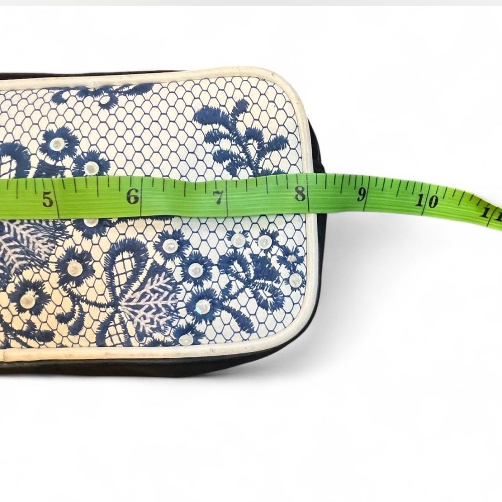 Isabella Fiore blue embroidered wristlet bag - Picture 3 of 6